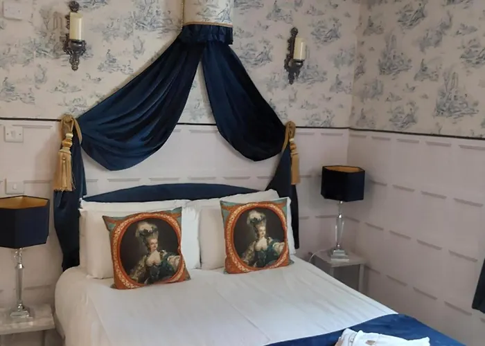 East Claremont Guest House